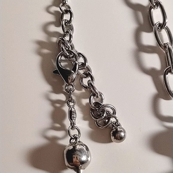 Necklace - Picture 2 of 3